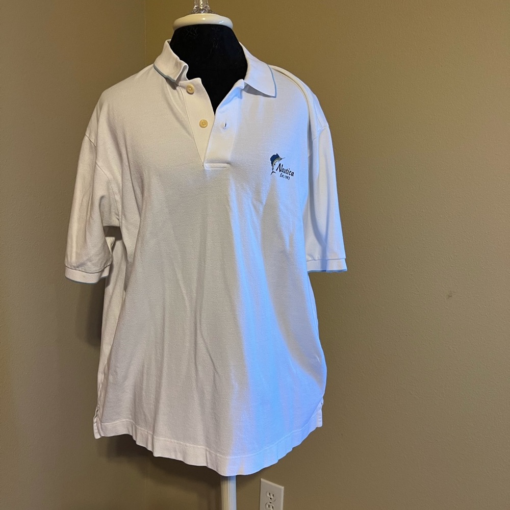 ❤️ Nautica White 100% cotton polo collared shirt ❤️